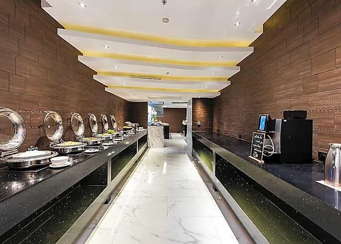 Western Nada Don Mueang Airport Hotel 4*