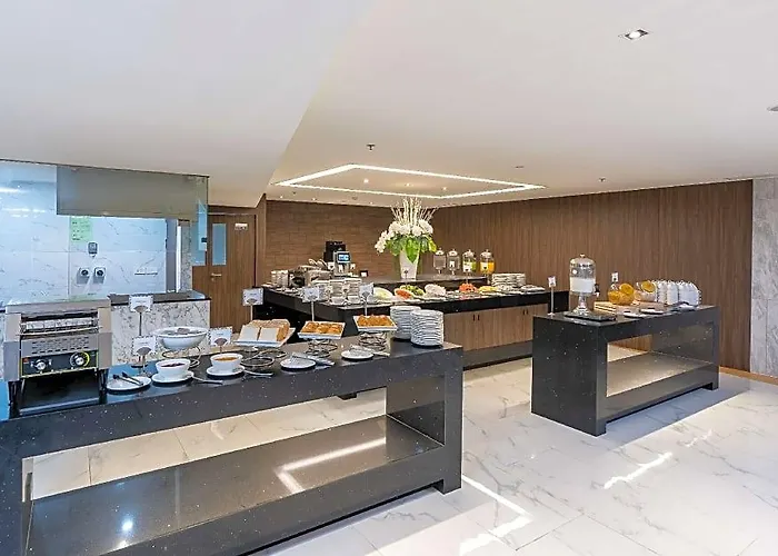 Western Nada Don Mueang Airport Hotel 4*