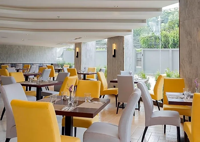 Western Nada Don Mueang Airport Hotel 4*