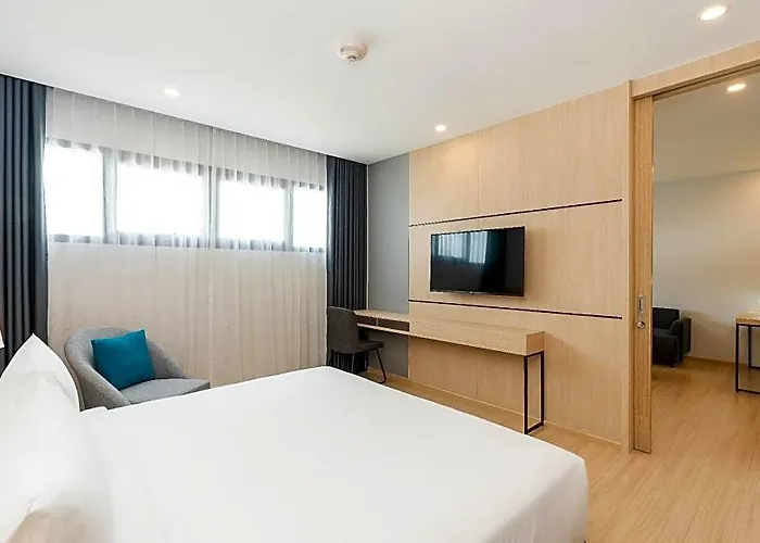 Western Nada Don Mueang Airport Hotel 4*